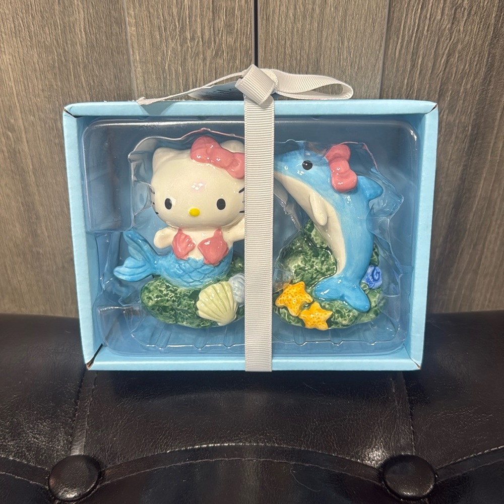 New Blue Sky Clayworks Mermaid Hello Kitty & Dolphin Salt & Pepper Shakers